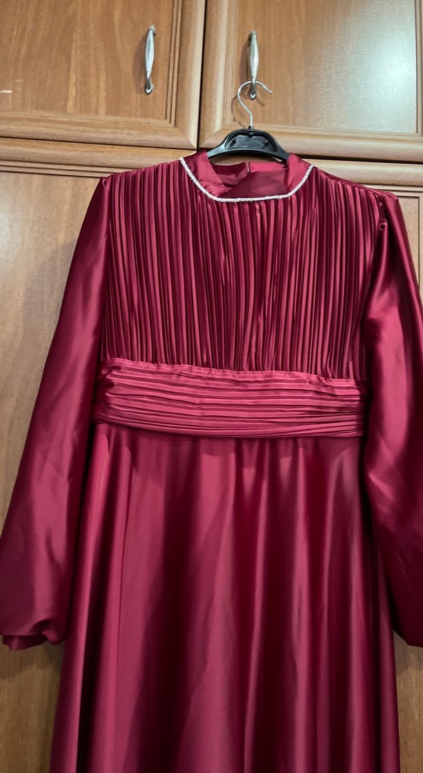 Bordo Piliseli Uzun Kollu Kadın Abiye Elbise - Görsel 4