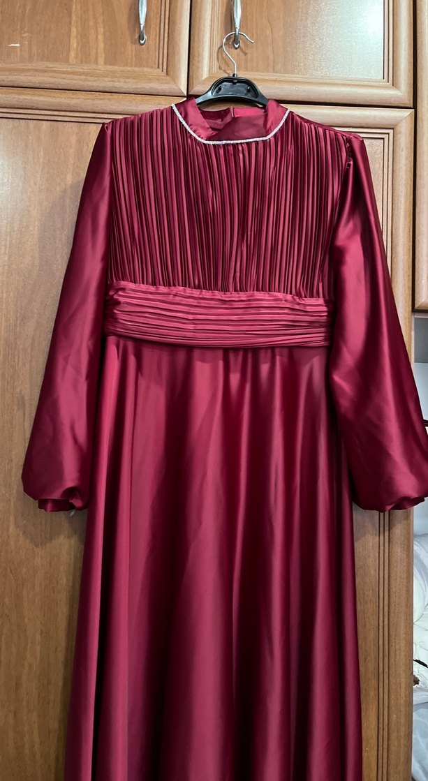 Bordo Piliseli Uzun Kollu Kadın Abiye Elbise - Görsel 5