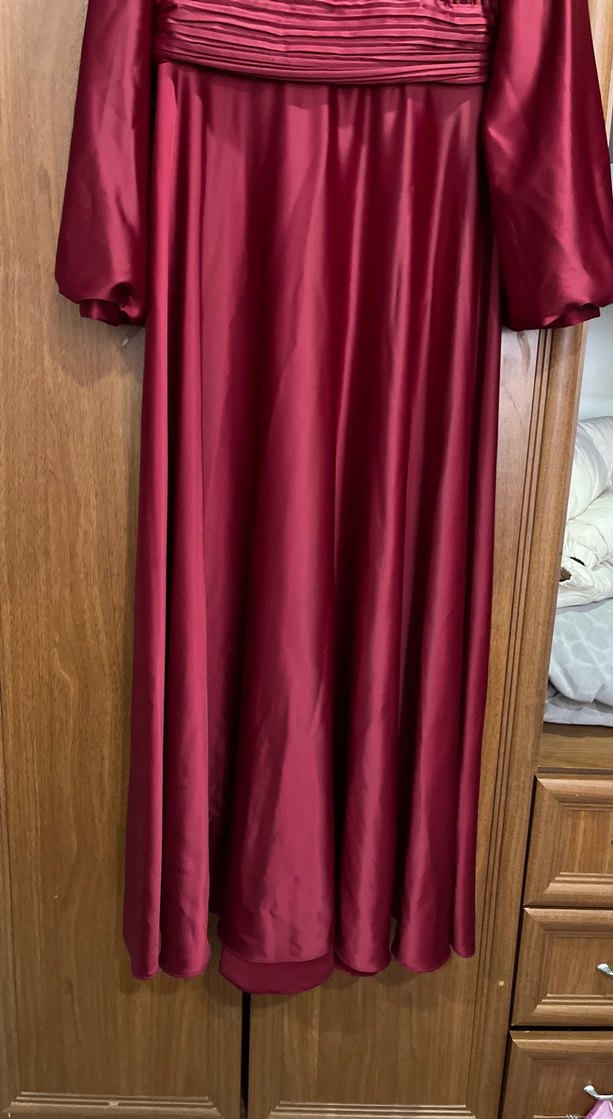 Bordo Piliseli Uzun Kollu Kadın Abiye Elbise - Görsel 2