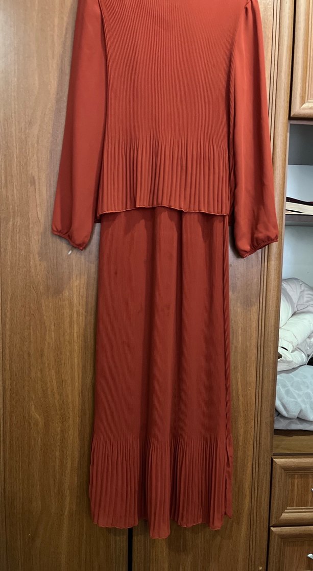 Uzun Kollu Pilili Kahverengi Elbise - Görsel 2