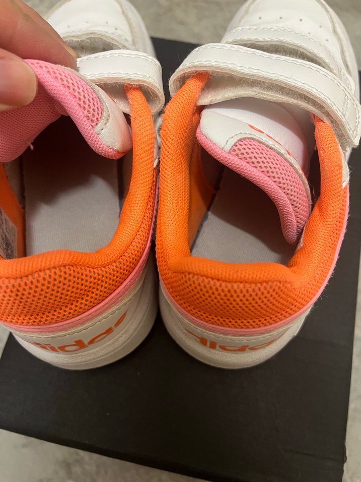 Sorunsuz temiz spor ayakkabi #30,5 - Görsel 2