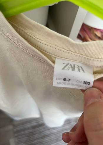 Kız Çocuk Beyaz Keten Kısa Kollu Tişört - Görsel 2