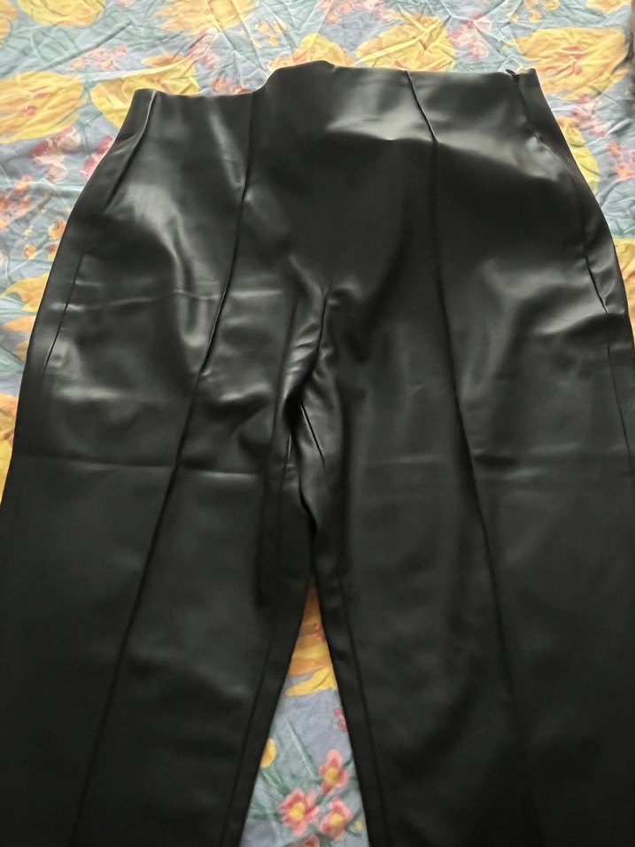 Kadın Siyah Parlak Deri İspanyol Paça tayt Pantolon - Görsel 3