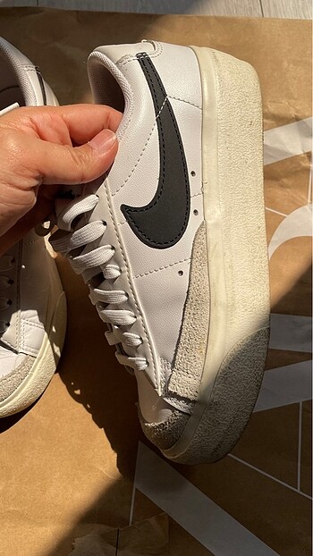 36 Beden beyaz Renk Nike Blazer Low Platform Kadın Beyaz Spor Ayakkabı