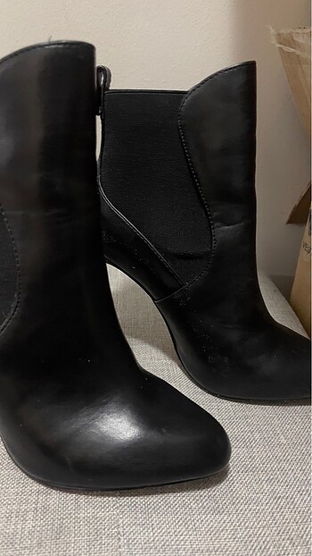 36 Beden Zara bot