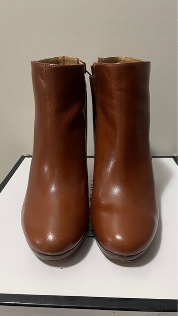 36 Beden Nine west bot