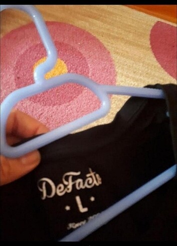 l Beden Kolları dantel detaylı tshirt