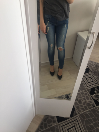 Diğer Yırtık jean