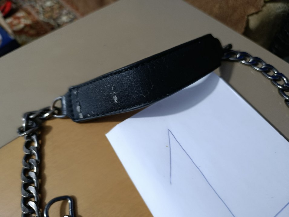 Zincir Detaylı Siyah Yılan Desenli Kadın El Zinciri - Görsel 3