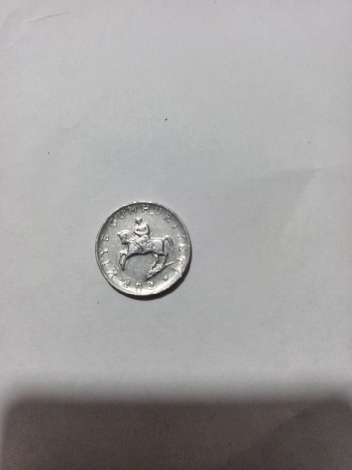 1982 Alüminyum 5 lira orjinal eski para - Görsel 2