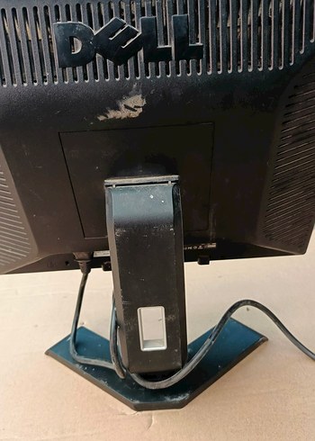 Gri Dell Monitör - Görsel 2