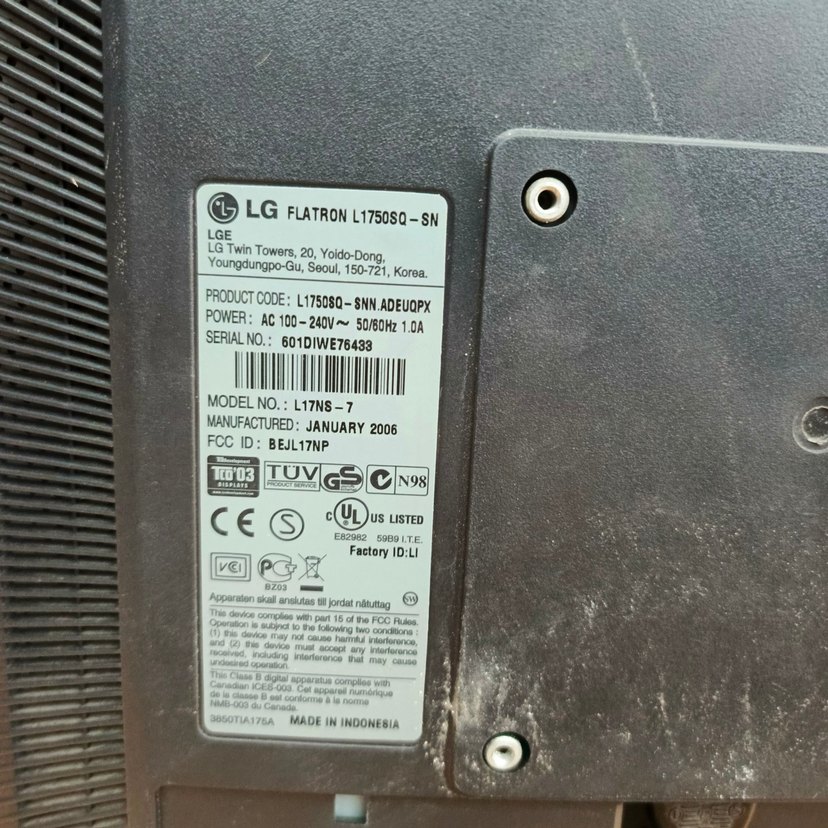 LG Gri Monitör 17 İnç - Görsel 4