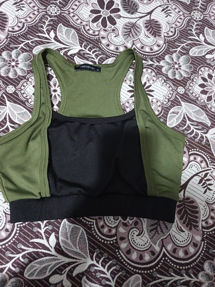 Yeşil Siyah Spor Crop - Görsel 2