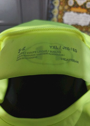 Sarı Baskılı Atletik Kısa Kollu Tişört - Görsel 4