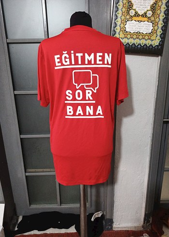 Kırmızı Rahat Kesim Spor Tişört - Görsel 3