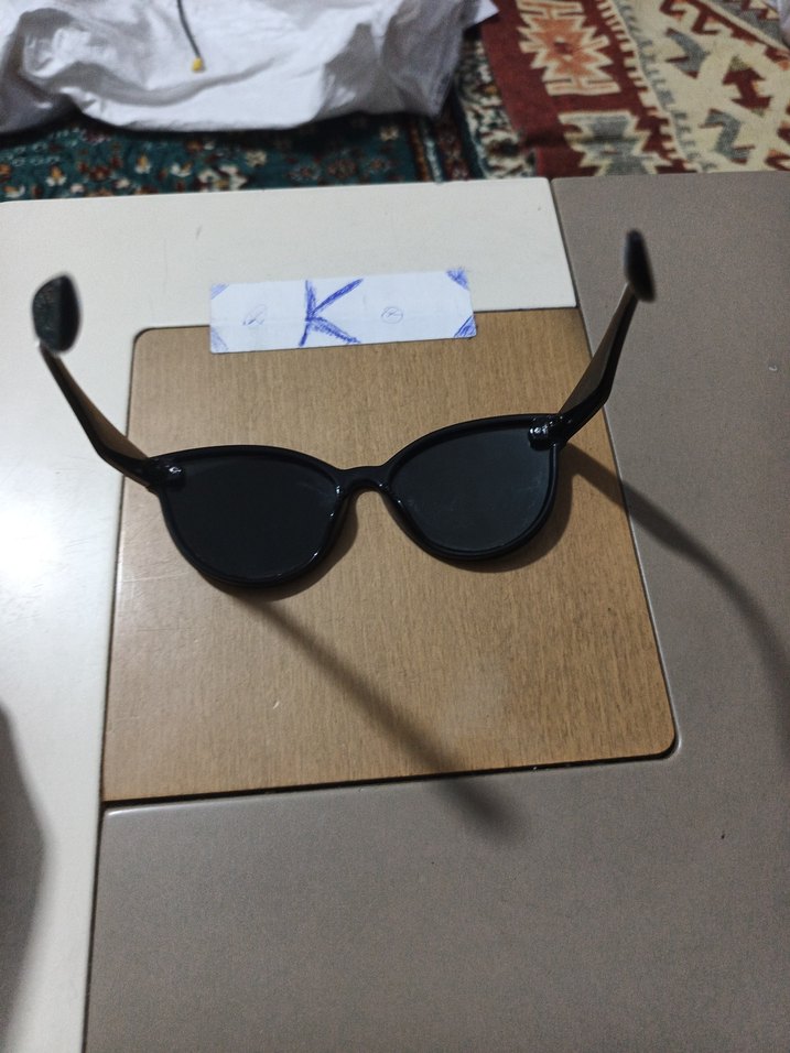 Şeffaf Çerçeveli Parlak Kahverengi Kadın Güneş Gözlüğü - Görsel 2