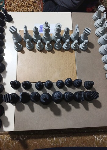 Siyah Beyaz Satranç Takımı - Görsel 3