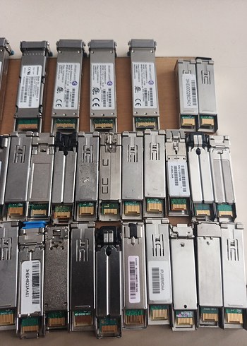 Çeşitli Gri Bilgisayar Bileşenleri - Görsel 8