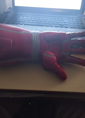  demir adam eldiven LED ışık Thanos eldiven Avengers süper kahram