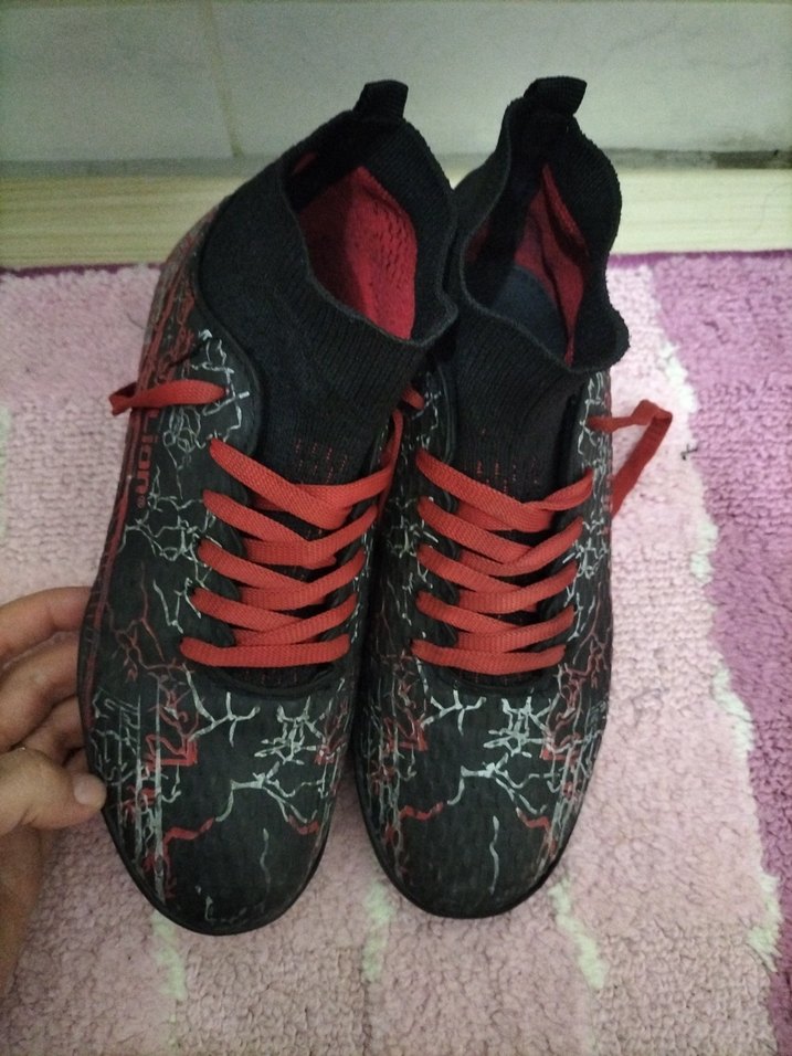 Kırmızı Yılan Desenli Erkek Futbol Ayakkabısı - Görsel 5