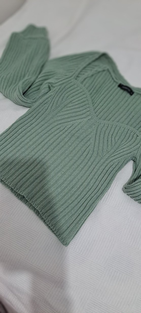 V Yaka Fitilli Yeşil Kadın Triko - Görsel 4