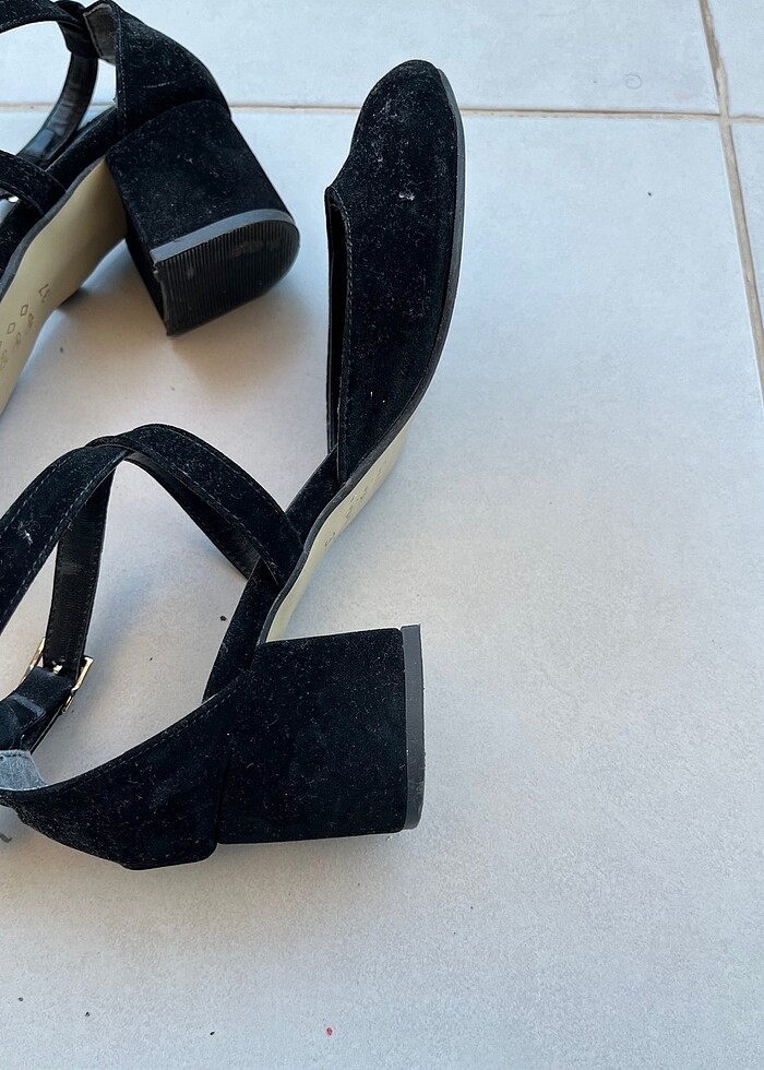 Topuklu ayakkabı - Görsel 4