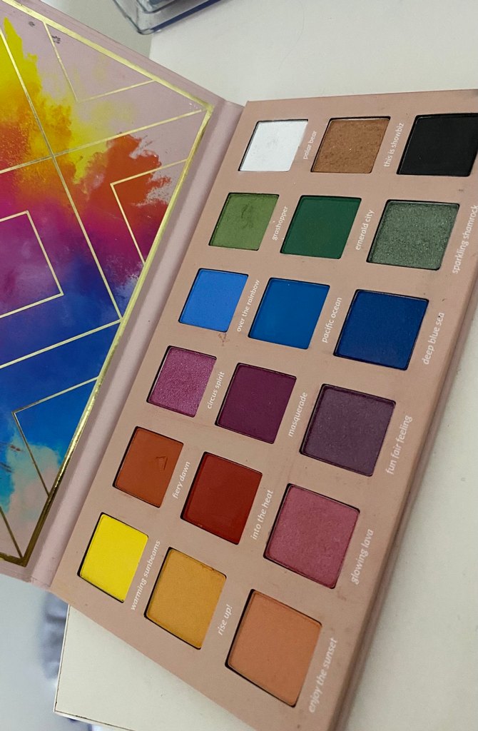 Rival Me Loud & Proud Göz Farı Paleti - Görsel 3