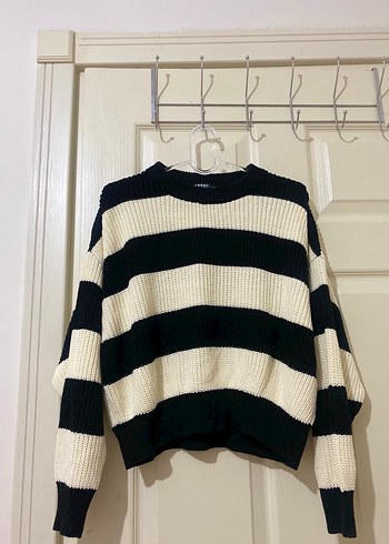 Kadın Siyah Beyaz Çizgili Triko Kazak - Görsel 2