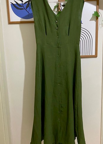 Düğmeli V Yaka Midi Elbise - Görsel 2