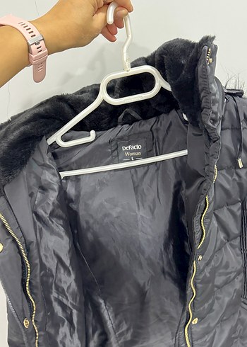 Siyah Kürklü Kadın Kışlık Mont - Görsel 10