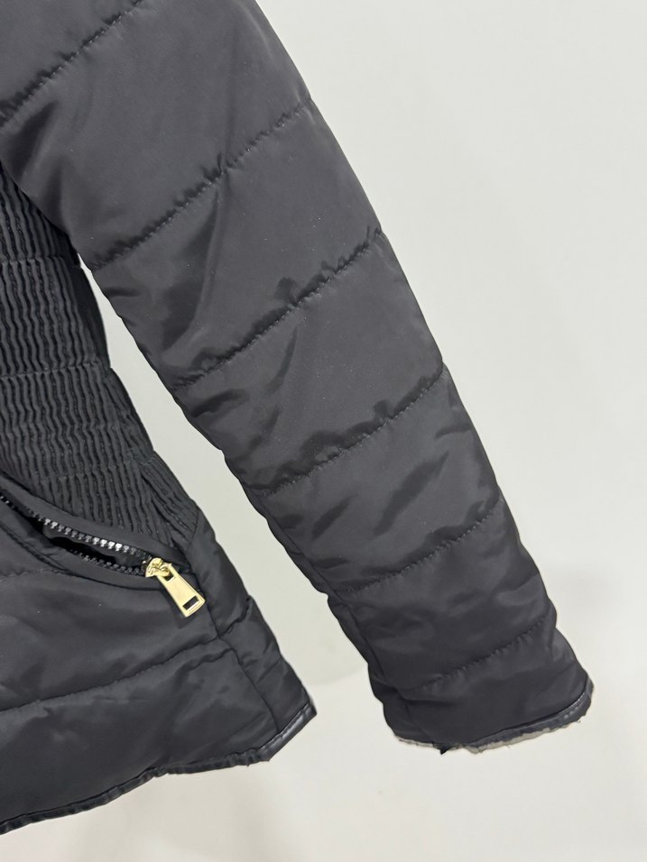 Siyah Kürklü Kadın Kışlık Mont - Görsel 5