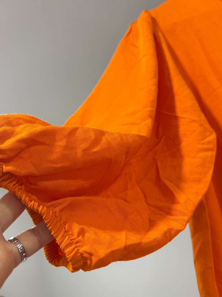 Turuncu V Yaka Düğmeli Uzun Keten Elbise - Görsel 2