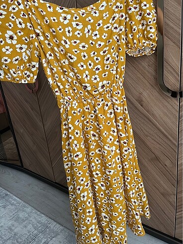 Yazlık çiçekli kısa elbise - Görsel 5