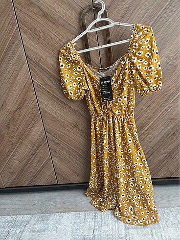 Yazlık çiçekli kısa elbise - Görsel 9