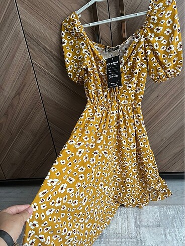 Yazlık çiçekli kısa elbise - Görsel 10