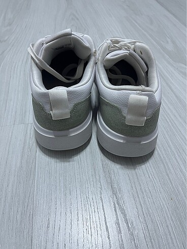 38,5 Beden Adidas kadın spor ayakkabı 38,5 numara