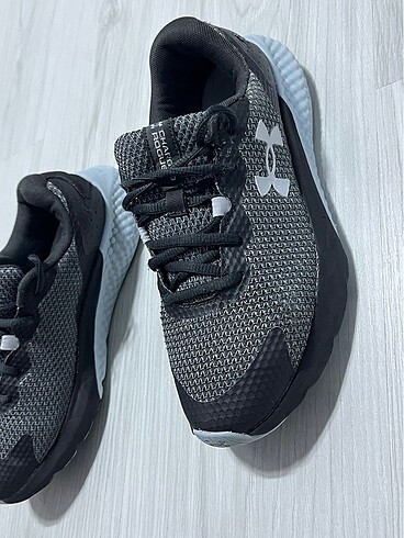 Under armour kadın ayakkabı 39 numara