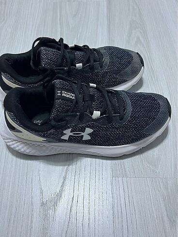 Under armour rogue erkek ayakkabı 42,5 numara