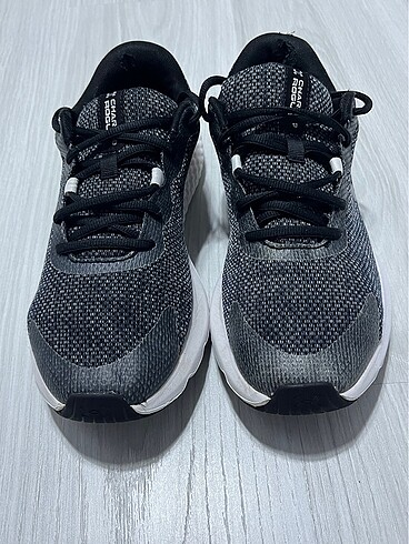 Diğer Under armour rogue erkek ayakkabı 42,5 numara