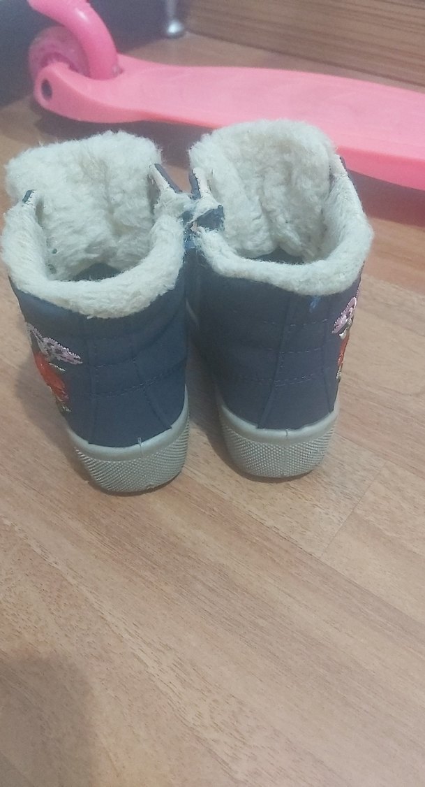 Kız Çocuk Mavi Kürklü Bot - Görsel 3