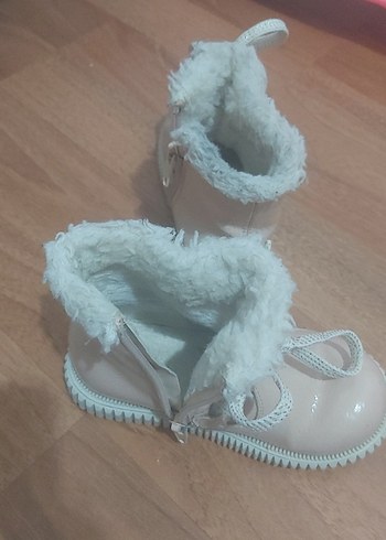 Beyaz Kürklü Kız Çocuk Botu - Görsel 6