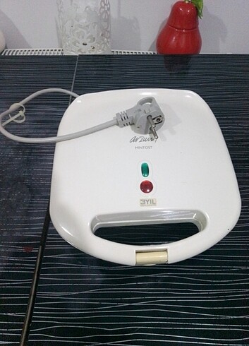 Mini tost makinası