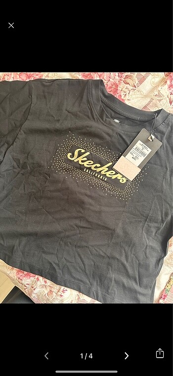 Skechers taşlı tişört