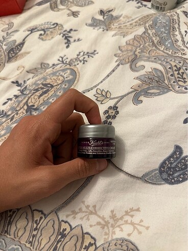 Kiehls super multi corrective krem
