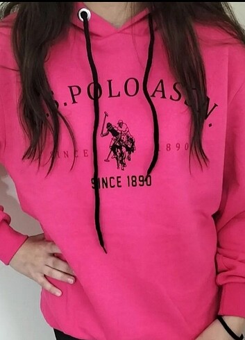 Kapşonlu Sweatshirt 