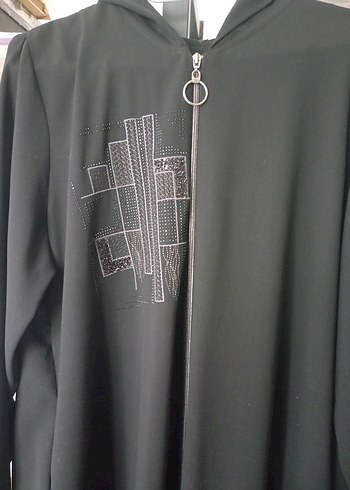 Uzun Siyah Önü İşlemeli Ferace - Görsel 4