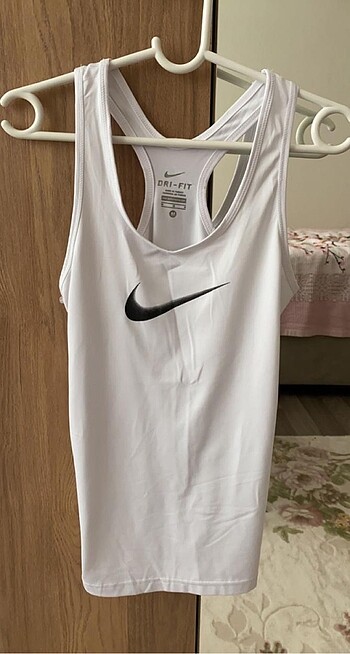 Nike Atlet