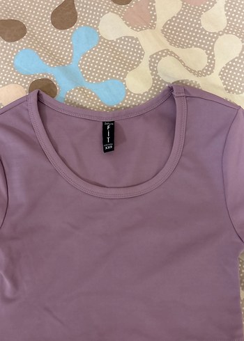 Mor Kısa Kollu Crop Top - Görsel 2