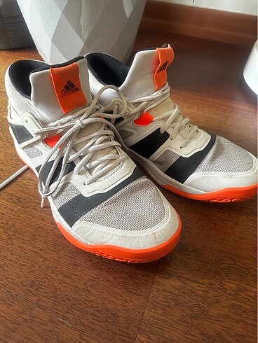 Adidas basketbol ayakkabı