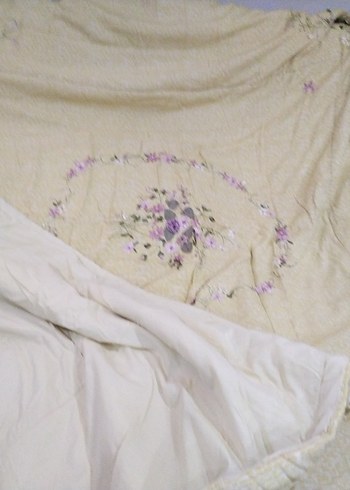 Nakış İşlemeli Bej yatak örtüsü - Görsel 7